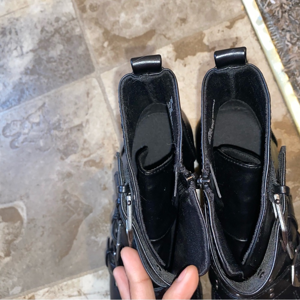 WOMENS SIZE 12; BLACK LEATHER BOOTS